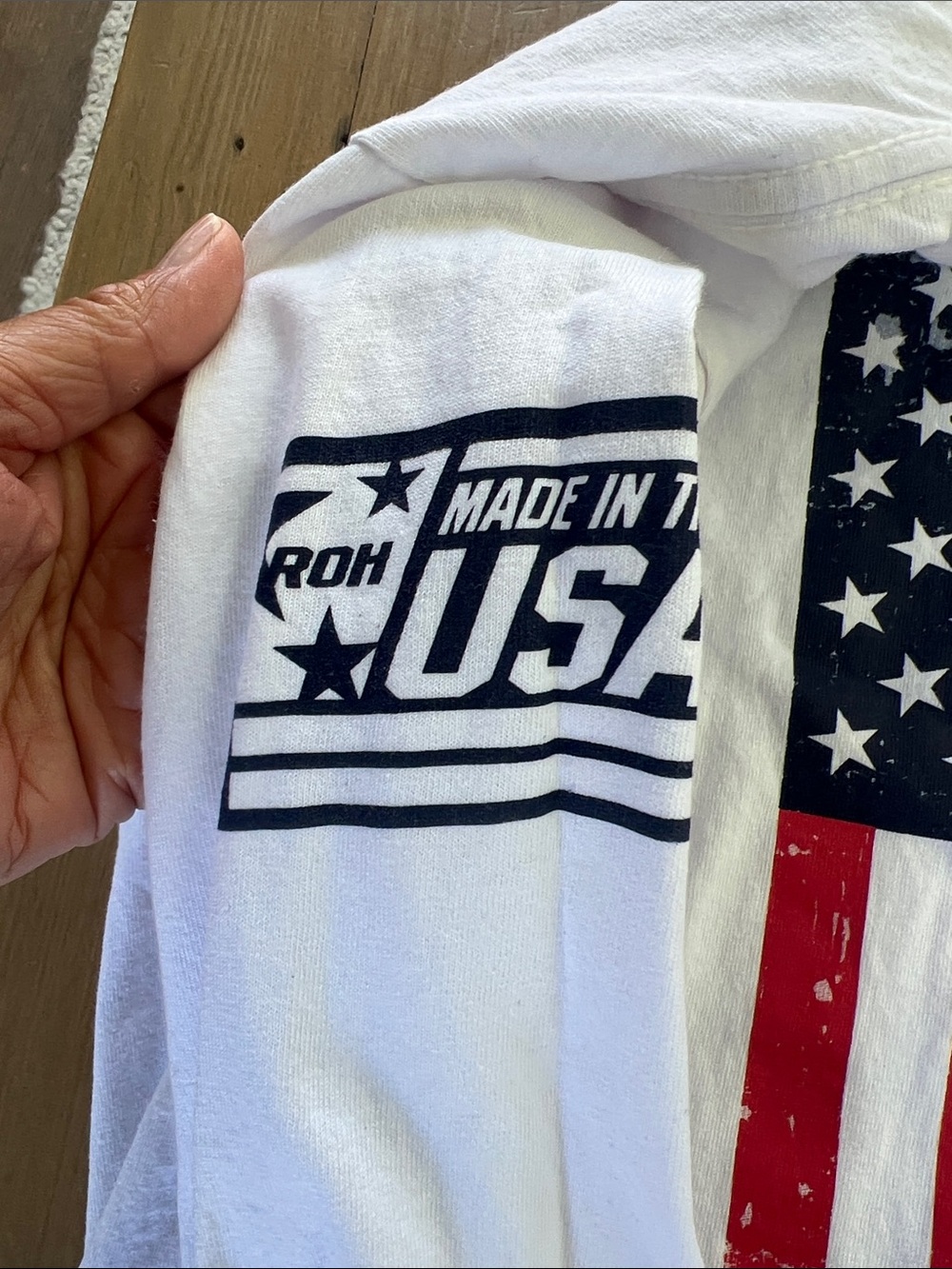 Rags of Honor Men’s White Long Sleeve T-Shirt with Distressed American Flag- L - Picture 4 of 5
